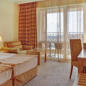 Chambre Standarde Double aux Étages Inférieurs